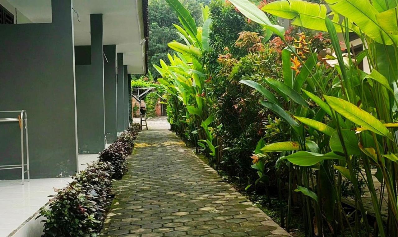 Oyo 2864 Mangsit Garden Homestay Eksteriør bilde