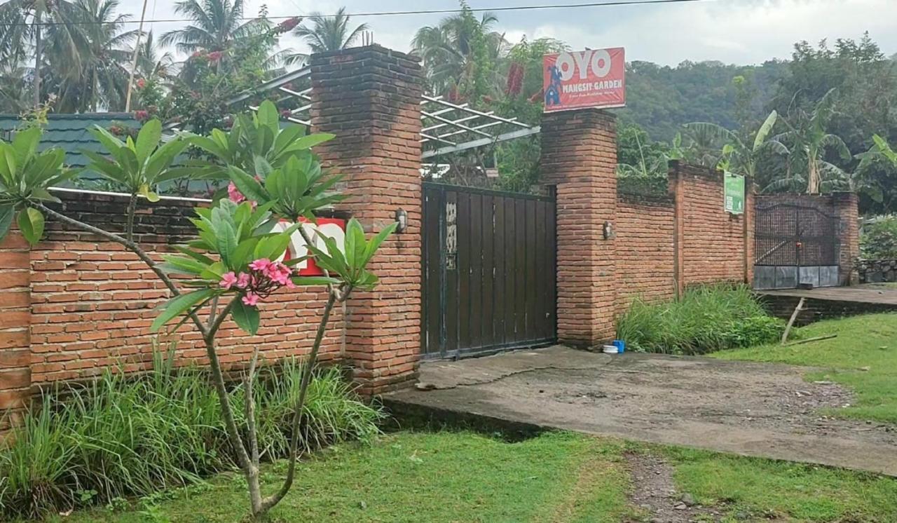 Oyo 2864 Mangsit Garden Homestay Eksteriør bilde